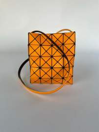 Picture of Issey Miyake Handbags _SKUfw141327476fw